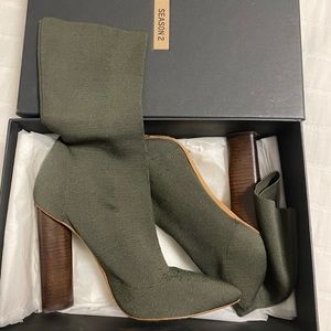 YEEZY Dark Olive Season 2